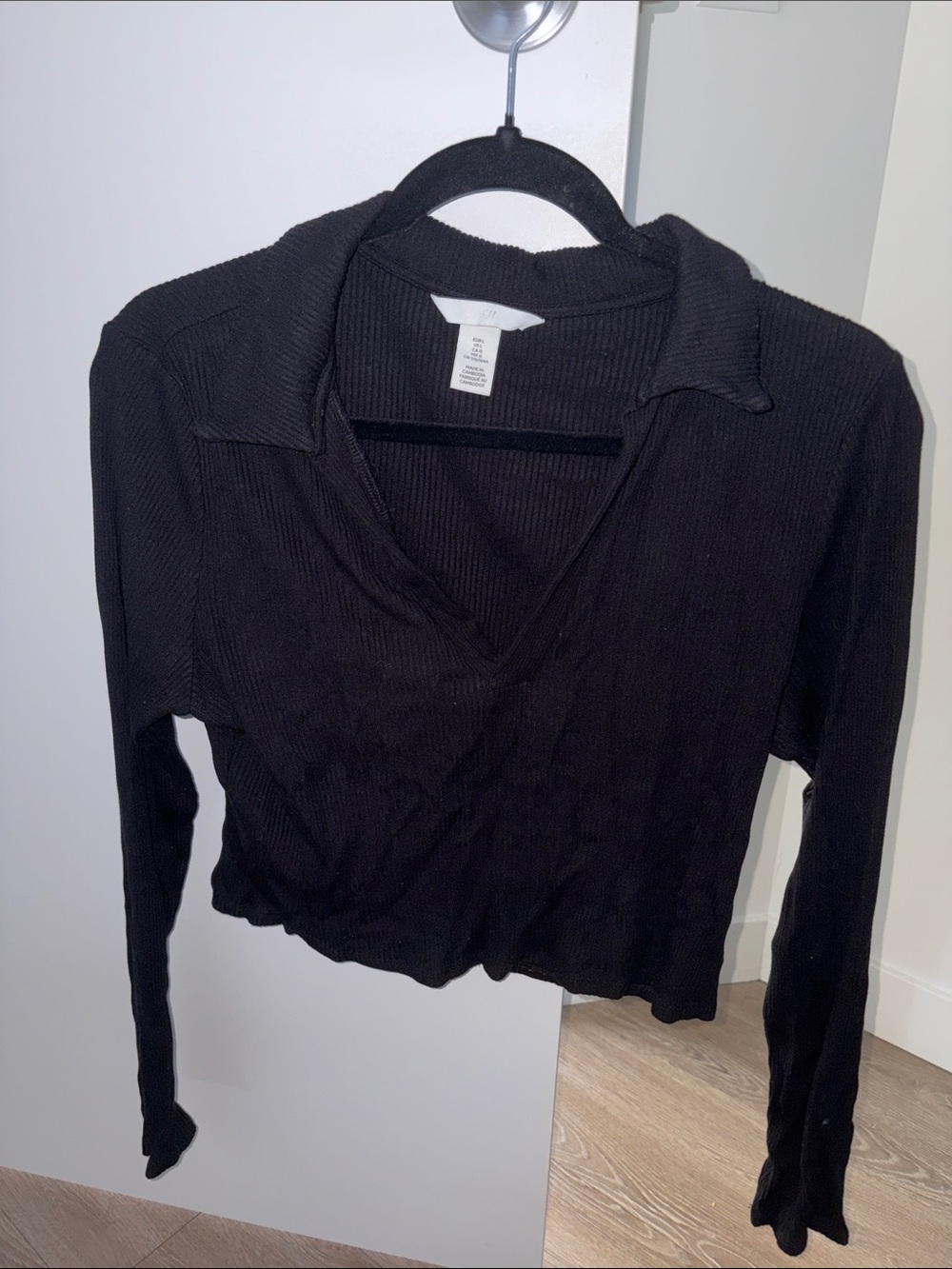 H&M Black Ribbed Long-Sleeve Collared V-Neck Top
